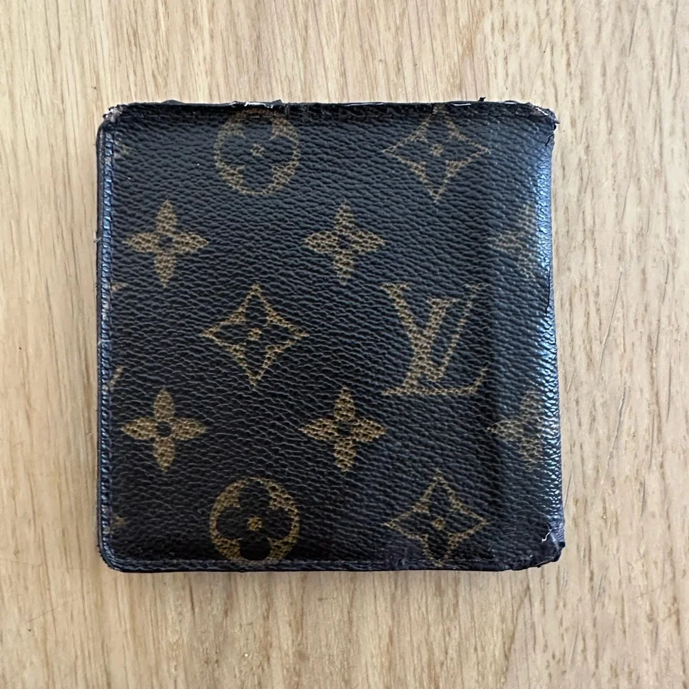 Louis Vuitton Men Wallet - Picture 2 of 13